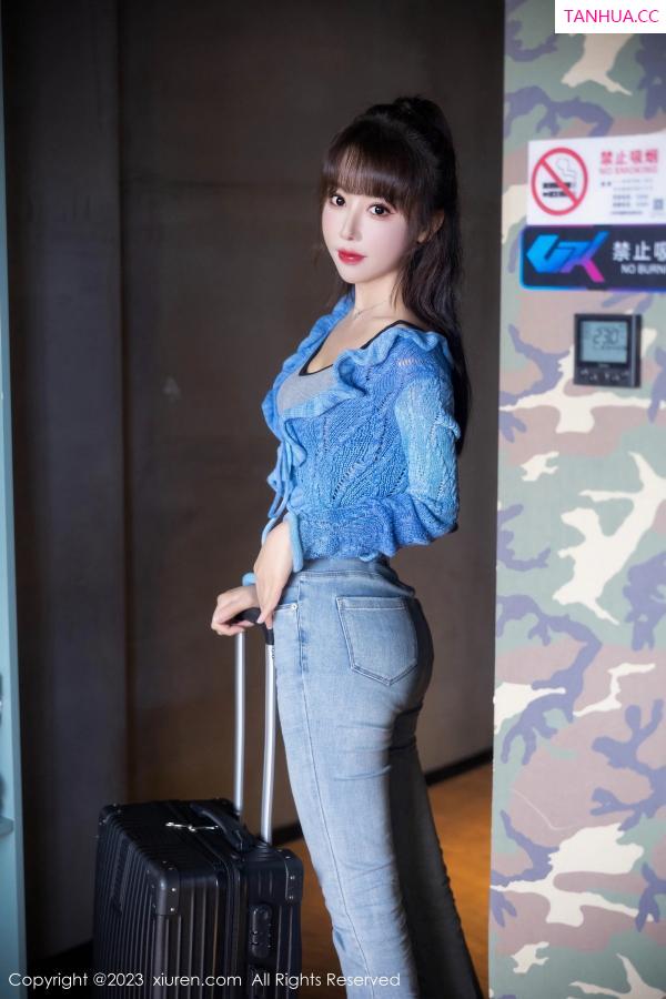 [XiuRen]高清写真图 2023.10.20 No.7540 白笑笑 牛仔裤美腿